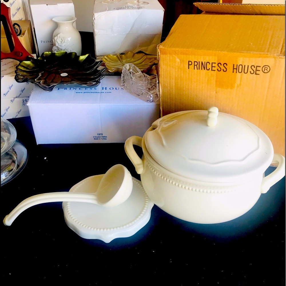 Princess House 1316 PAVILLION Soup Tureen With Ladle 4pc Set